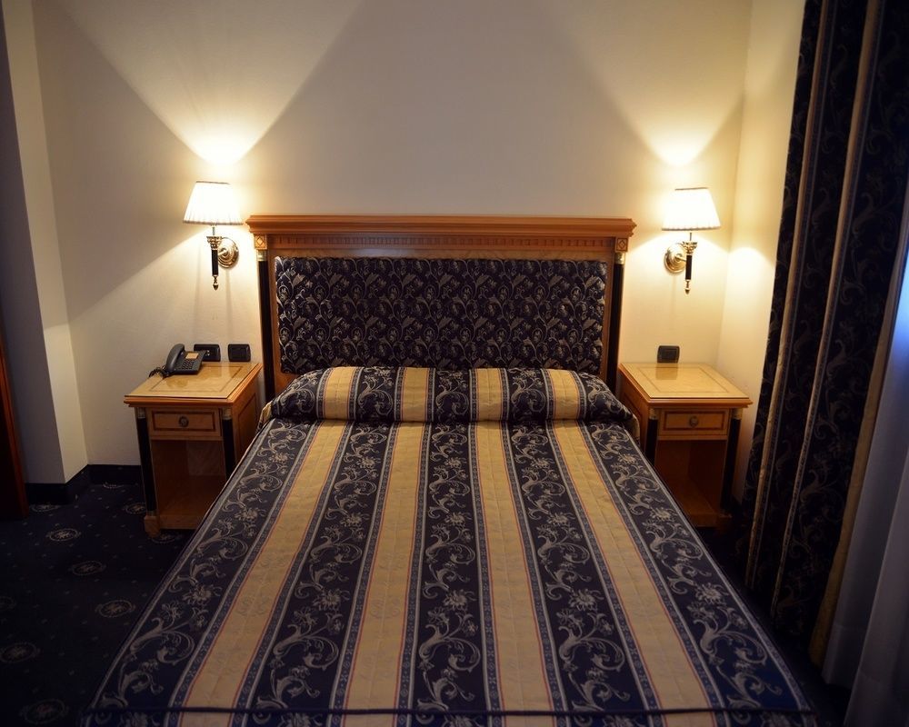 Hotel Visconti Melzo Extérieur photo
